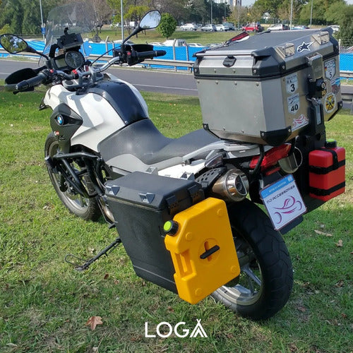 Flat 5-Liter Jerry Can with Holder - Moto26 37