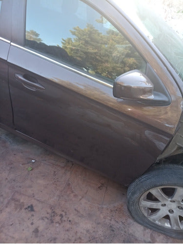 Peugeot 301 1.6 16v Chocado Por Partes 5