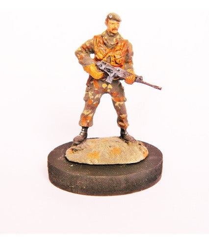 Rojo 5 1/32 Scale Metal Figure Argentine Commando Malvinas 0