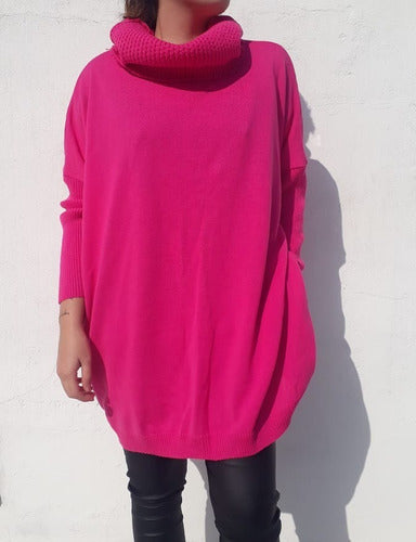 Maxi Oversized Sweater with Wide Long Neck. Black Fuchsia 1