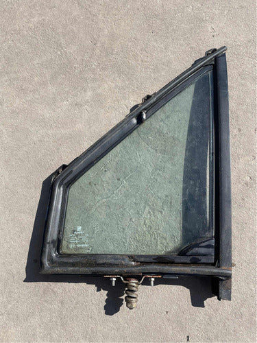 Chevrolet GMC Chevette Left Front Vent Window Glass 1