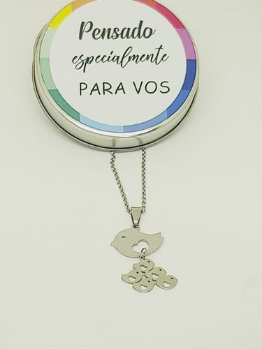 Mi Sueño Accesorios Family 5 Chicks Surgical Steel Necklace for Mother's Day 0