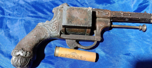 Cenicero Antiguo Revolver 2