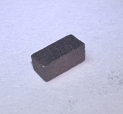 Carbon 2mm. X 2mm. X 4,5mm. Para Motorreductores Chicos X10 1