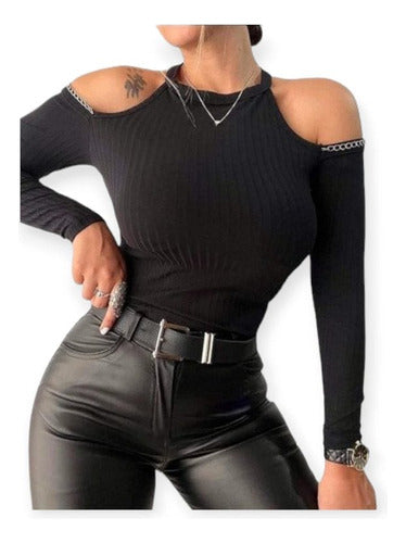 Divinas Reylav Long Sleeve Off-Shoulder Top with Chain Detail 4