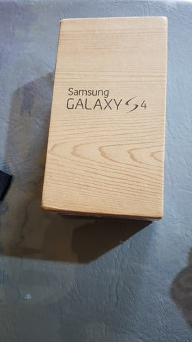 Tapa Trasera Samsung  Galaxy S4 Con Su Caja Original 7