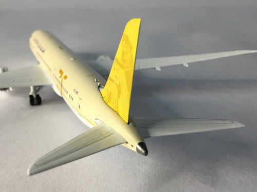 Saudia Boeing 787-9 Dreamliner 1:400 Scale Model Plane 7