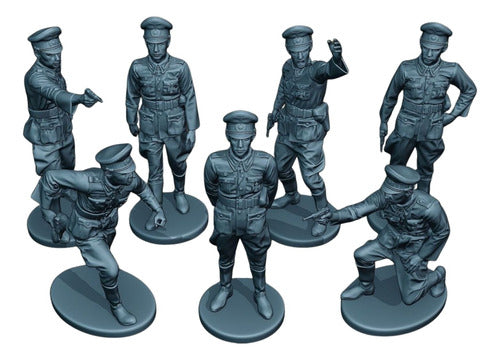 German Officers, WWII, 1/16 Scale (12cm), White Color 0