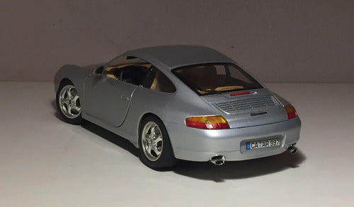 Bburago 1/18 Porsche 911 Carrera 1997 Silver 1