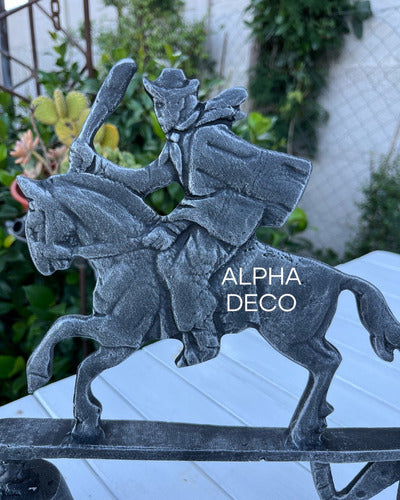 Alpha Deco Campana Polista/ Caballo Fundición Aluminio 4