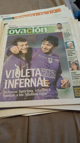 Lote Diarios Revistas Y Fotos Del Club Defensor.. Leer. 5