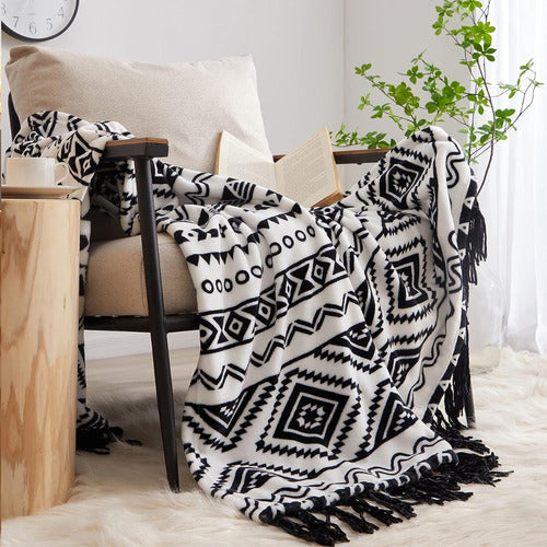 Casaagusto Ethnic Design Blanket for Bed or Sofa - 152 x 127 cm 1