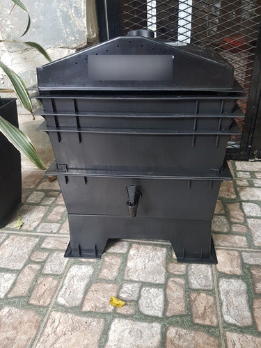 Stackable Floors Composter 2