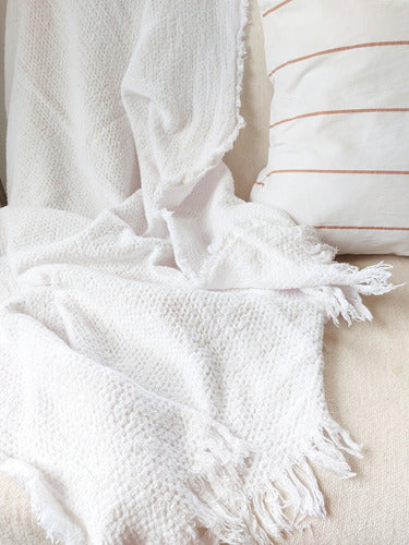 Rustic White Cotton Throw Blanket with Fringes 0