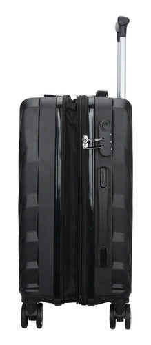 Small Cabin Suitcase with Expandable Gusset 31