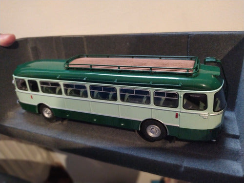 Bus Saviem De Coleccion Norev  20cm Esc 1 43 A Escala 5