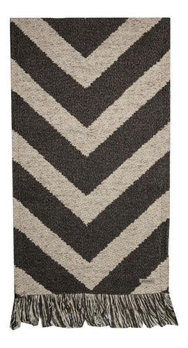 Huitrú Chenille Table Runner 2m x 0.38cm Zig Zag 1