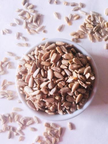 Peeled Sunflower Seeds 500g by Belvedere 2