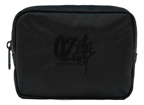 Medium Ozeta Clip Case with Anti-Odor System and Accessories 1
