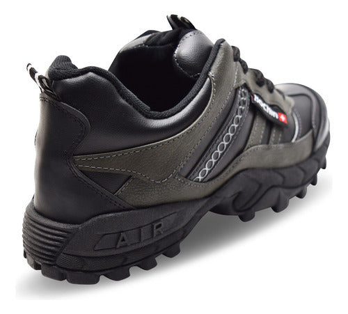 Reinforced Trekking Shoe with Plastic Toe Cap 17