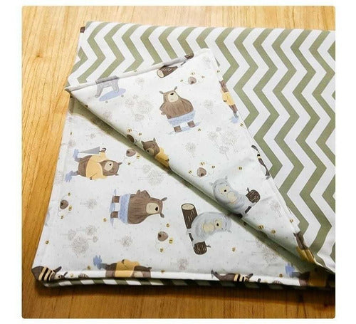 HILOS DE ENCANTO Reversible Crib Quilt - Gabardine Fabric 1