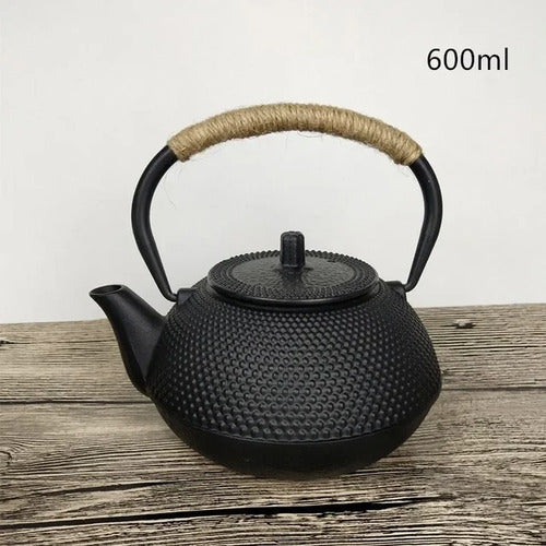 Generic Cast Iron Teapot 600 ml with Removable Infuser 2