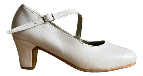 Impulso Danza Professional Folklore and Spanish Leather Shoes in White 0