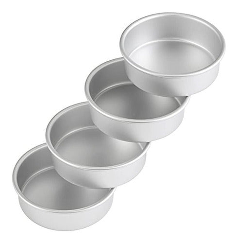 Wilton 6" Round Aluminum Cake Pan Set 0