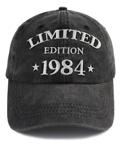 Kamaple 40 Birthday Decorations for Men and Women, Vintage Baseball Cap 0