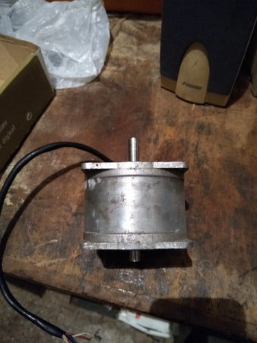 Vendo Motor Pequeño De 2 Ejes 0