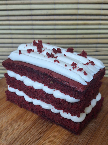 Delicious Torta Red Velvet 1.200gr. Or Carrot Cake X Kilo In Box 2