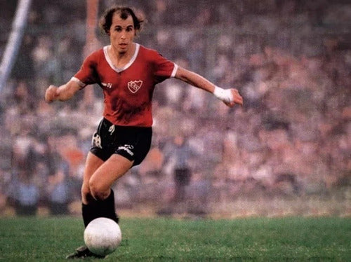 Independiente Retro 1984 Bochini Champion 84 T-Shirt 2
