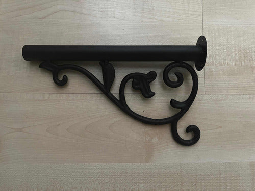 Iron Bracket With Flower Design 1