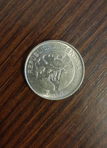 Moneda De Argentina: 5 Pesos Con Error En La P 2