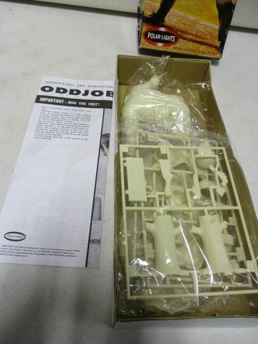 Polar Lights Odd Job Goldfinger 007 Model Kit Para Armar - Dgl Games 2