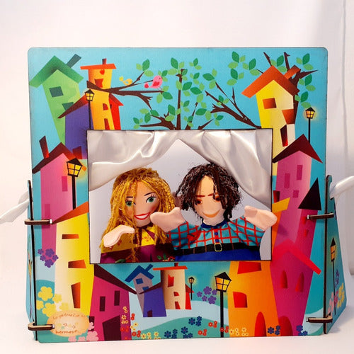 LO PEQUEÑO ES HERMOSO Puppet Theater with 4 Family Puppets 2