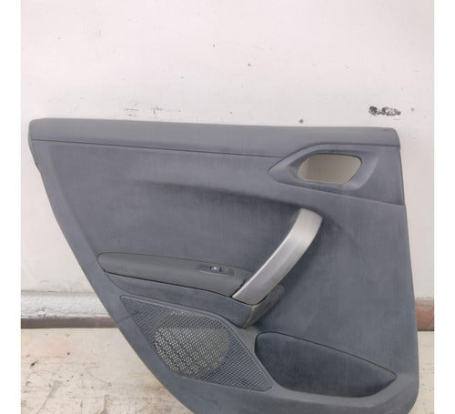 Tapizado Panel Puerta Trasero Izquierdo Peugeot 208 2016 1