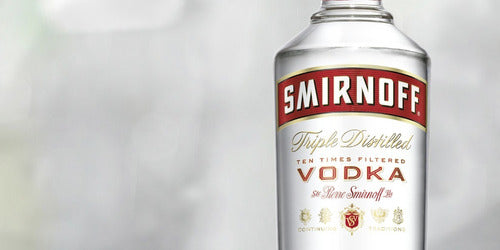 Smirnoff Vodka Premium Clasico 700ml 1