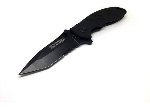 Smith & Wesson Black Tanto Tactical Knife 1
