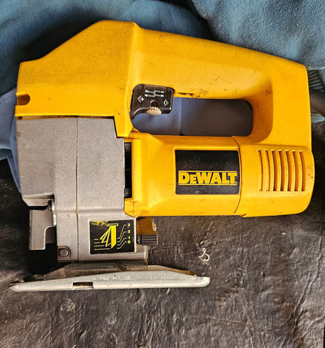 Sierra Caladora Dewalt Dw318 480w 3200rpm. 0