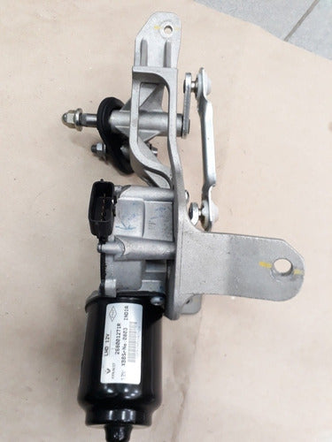 Renault Front Windshield Wiper Motor and Mechanism 2