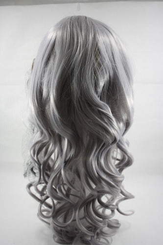 Peluca Con Flequillo Cabello Ondulado Color Gris Platinado 3