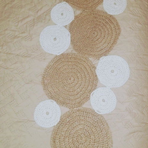 Patry Tejidos Crochet Table Runner with Circles 2