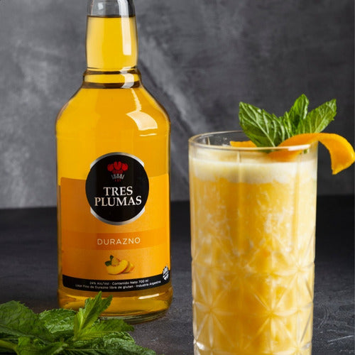 Tres Plumas Peach Liqueur 2