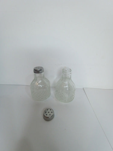 Generic Vintage Glass Oil and Vinegar Set with Salt and Pepper Shakers 3