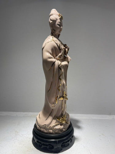 Antigua Figura Con Base Oriental Original 2