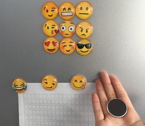 Fama Emoji Refrigerator Magnets X5 - 5 cm Assorted Designs 2