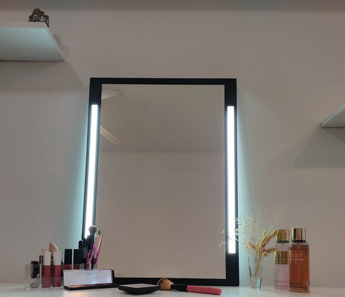 NITSUGA Hollywood Modern Makeup LED Lighted Mirror 2