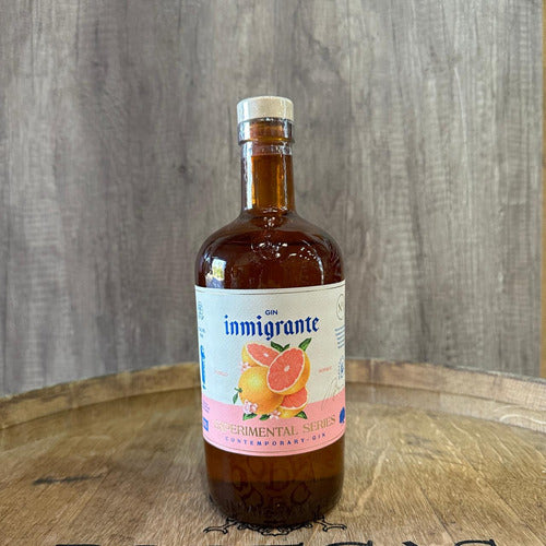 Inmigrante Gin Pomelo Rosado Experimental Series 750ml 1