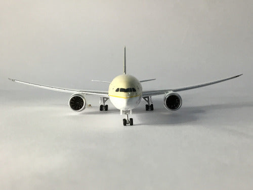 Saudia Boeing 787-9 Dreamliner 1:400 Scale Model Plane 3